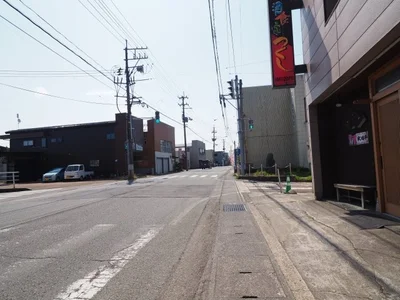exterior (including front road)