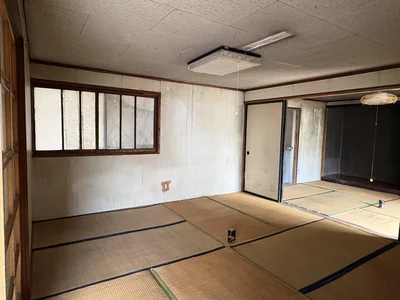 japanese-style room(s)