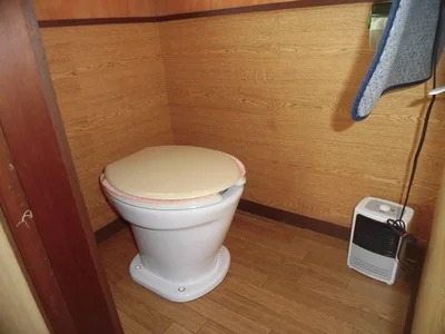 toilet