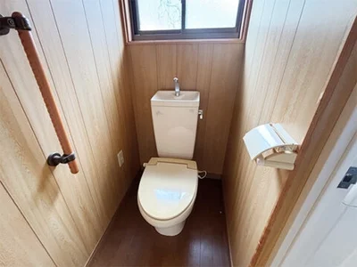 toilet
