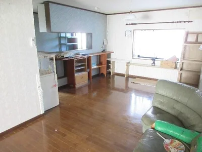 western-style room(s)